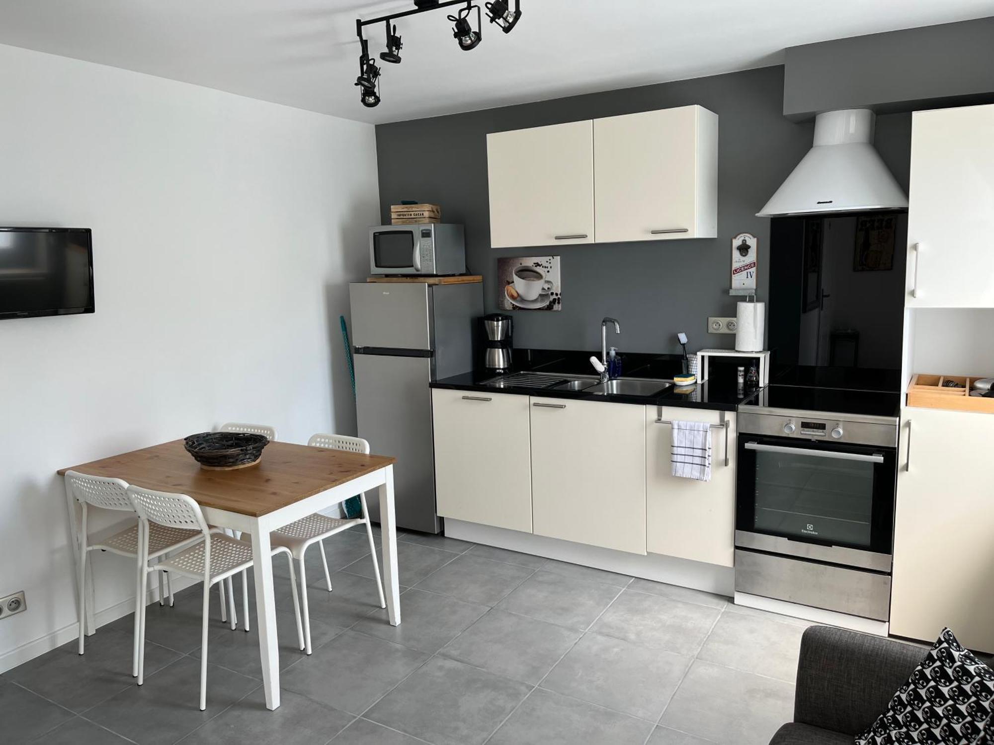 Charmante Maison - Idealement Situee Vakantiehuis *